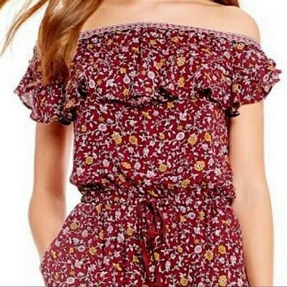 Chelsea & Violet Off Shoulder Ruffle Floral Jumpsuit Women size S - Picture 3 of 11